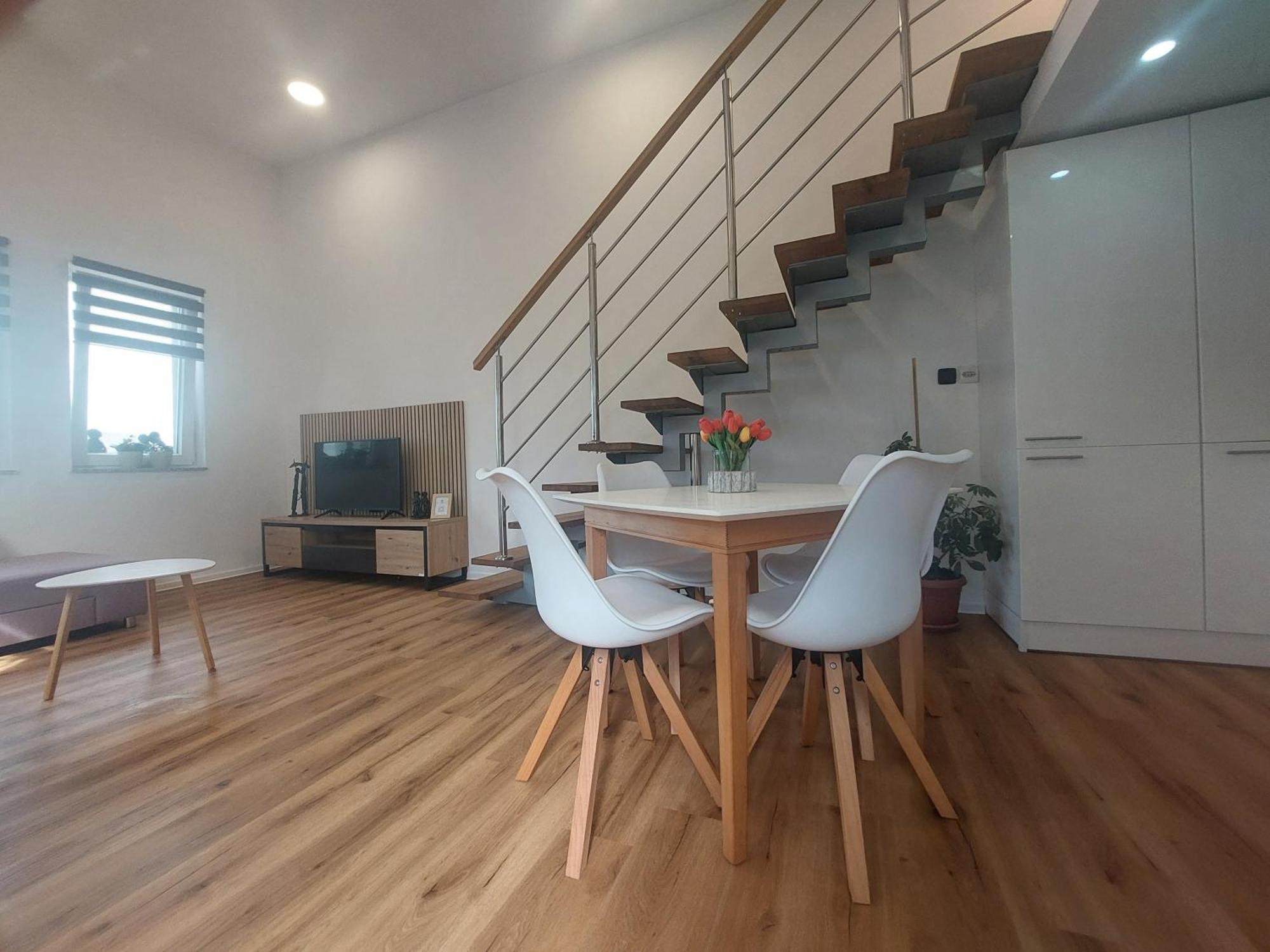 Spring And Summer Apartment Near Ljubljana With Free Secure Parking Domžale Exteriér fotografie