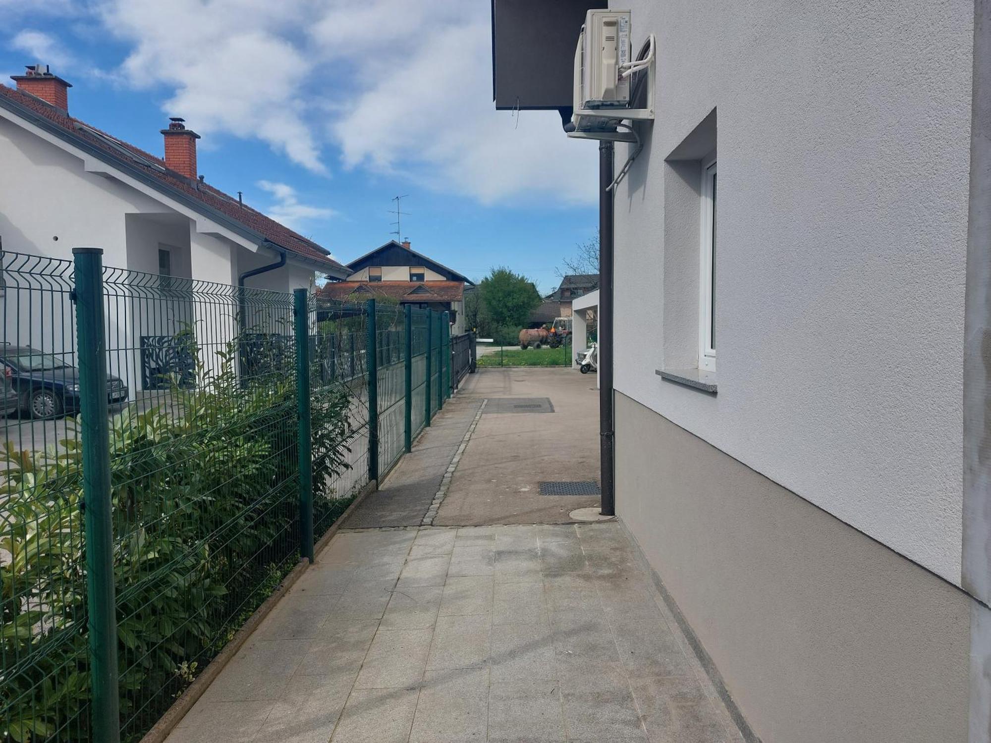 Spring And Summer Apartment Near Ljubljana With Free Secure Parking Domžale Exteriér fotografie